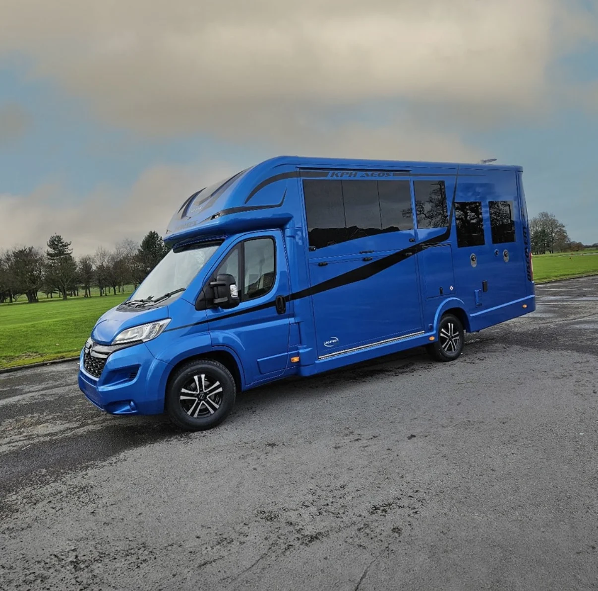 Aeos Discovery 45 view 4