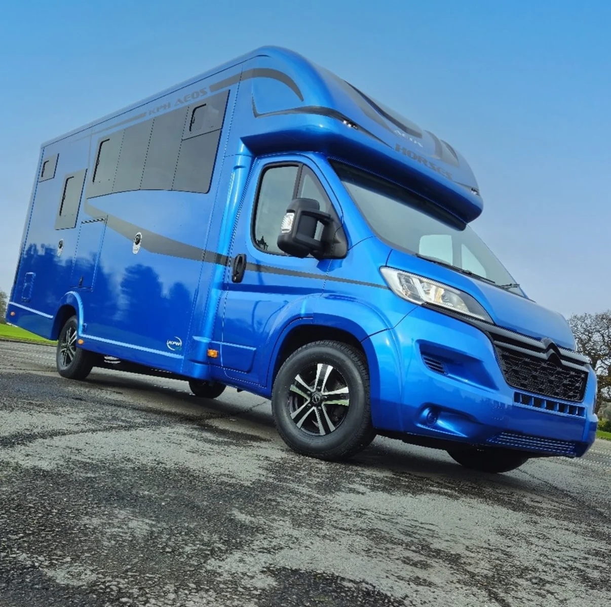 Aeos Discovery 45 view 5