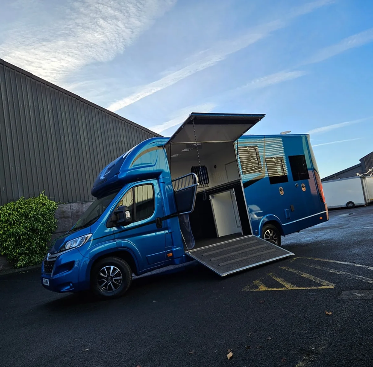 Aeos Discovery 45 view 6