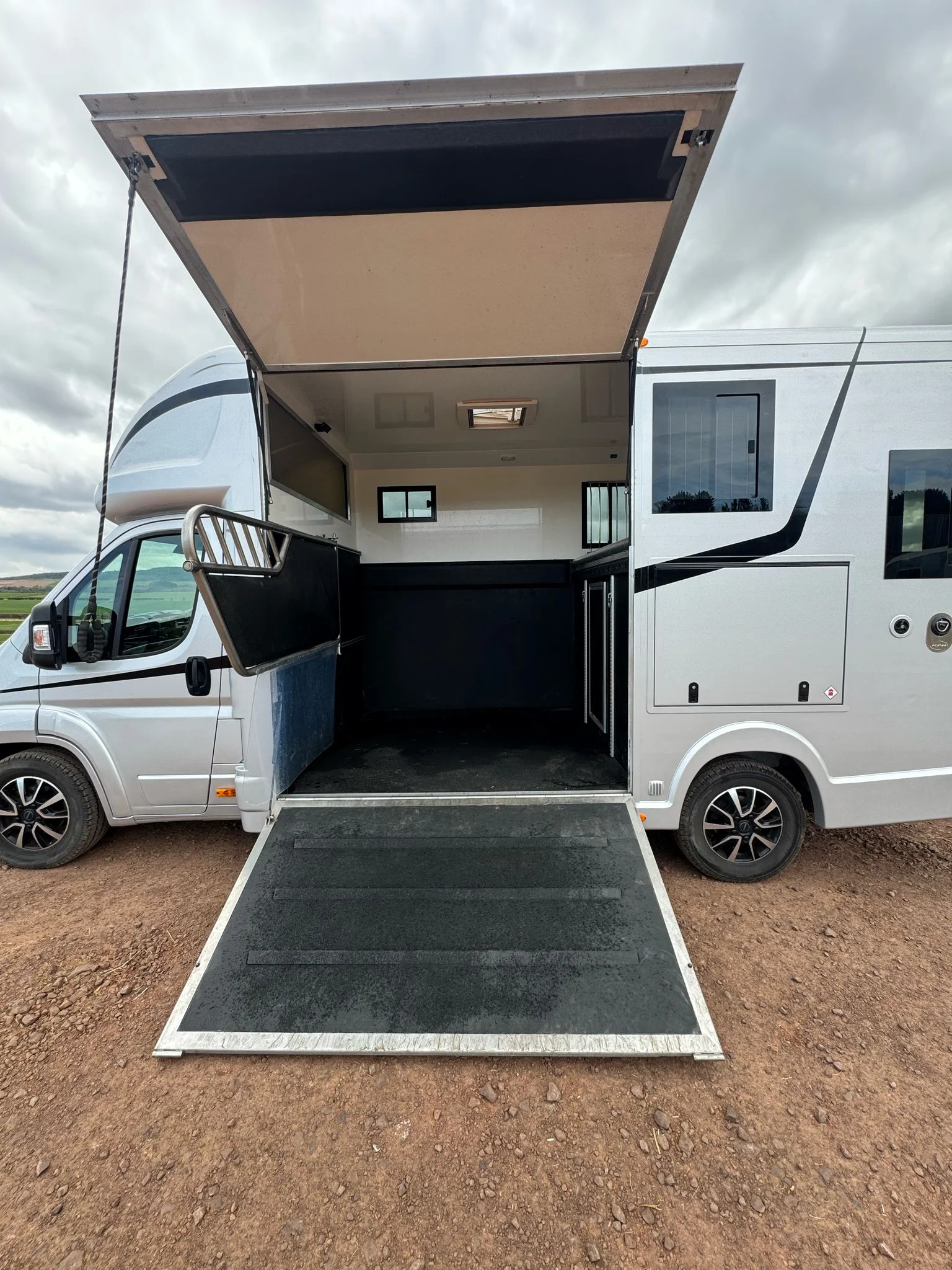 Aeos Freedom 45 view 3